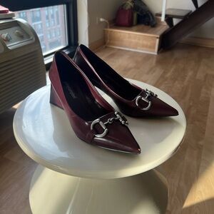 Jeffrey Campbell pointed toe pump